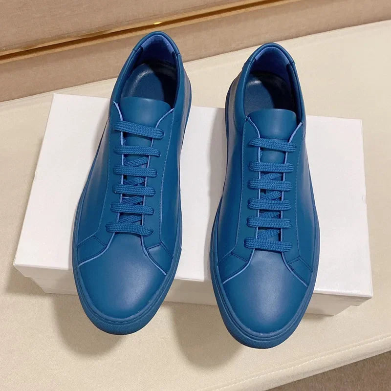 Low-Top Round Toe Skate Sneakers