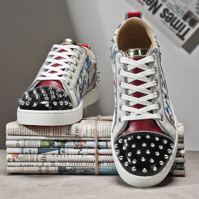 Printed Pattern Rivet Decor Men's Sneakers