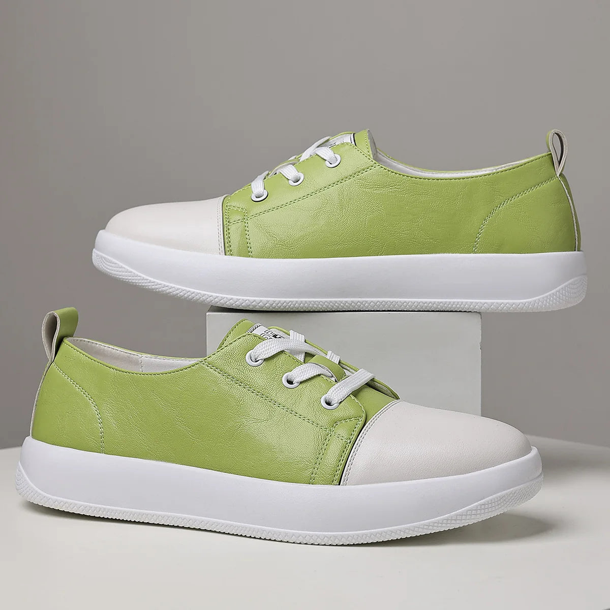 Solid Leather Casual Low-Top Sneakers