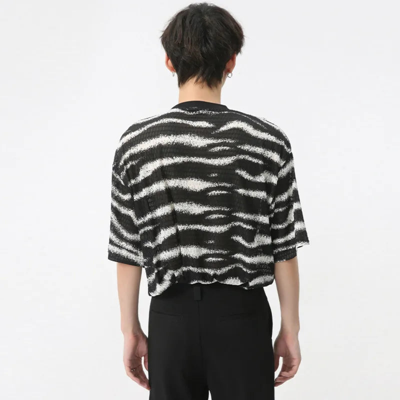 Wavy Streak Pattern Half Sleeve T-Shirt
