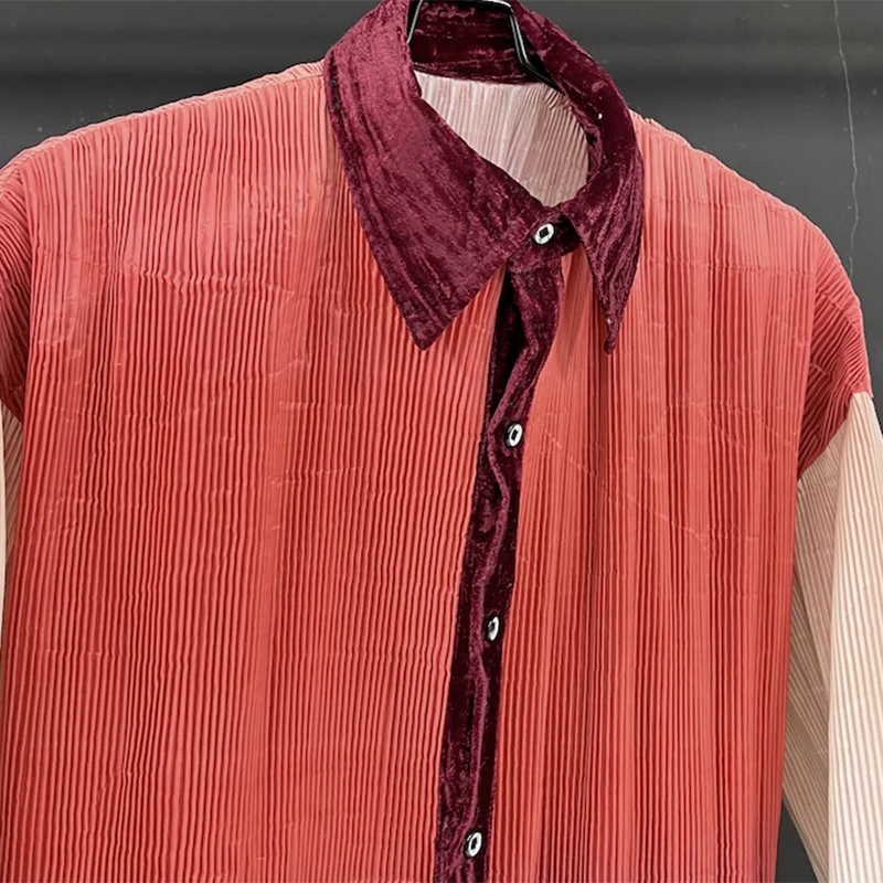 Red Gradient Color Breathable Pleated Shirt