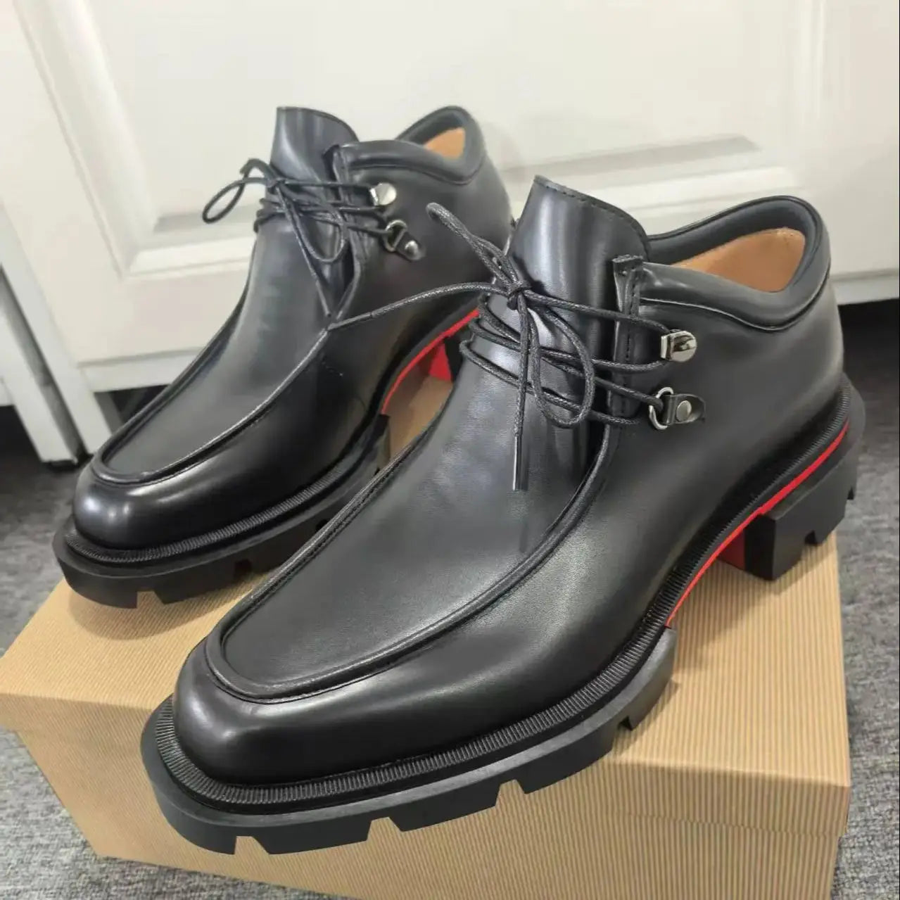 Black Solid Leather Low Heels Shoes