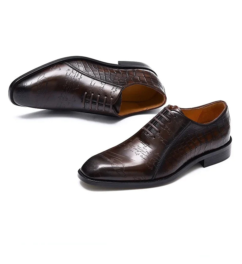 Vintage Letter Graving Pattern Men's Shoes