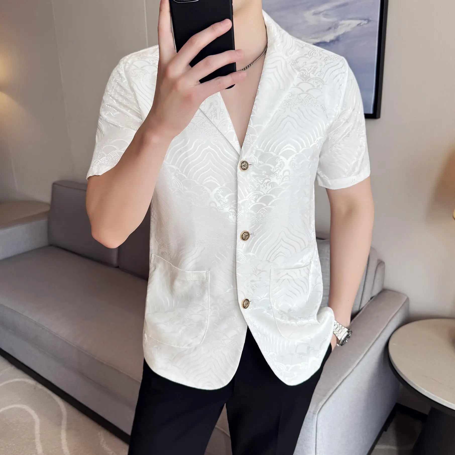 Geometric Pattern V-Neck Short-Sleeved Shirt