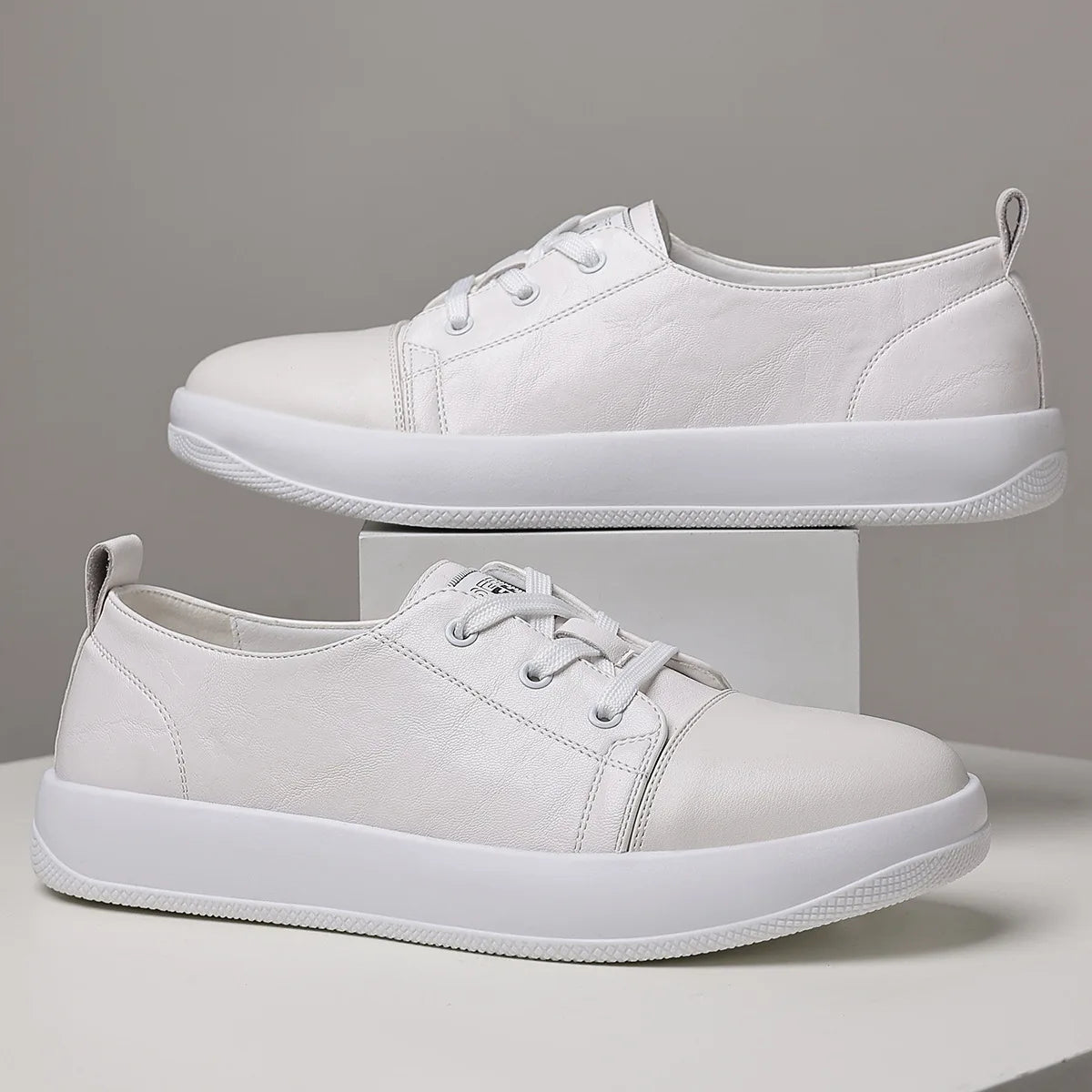 Solid Leather Casual Low-Top Sneakers