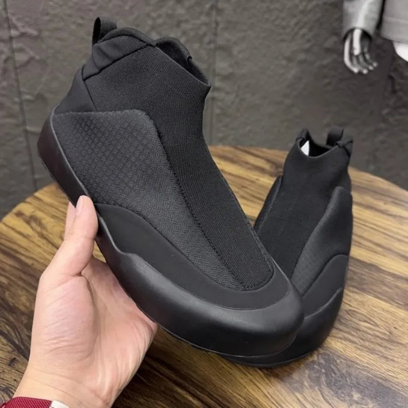 Round Toe Solid Slip-On Sneakers