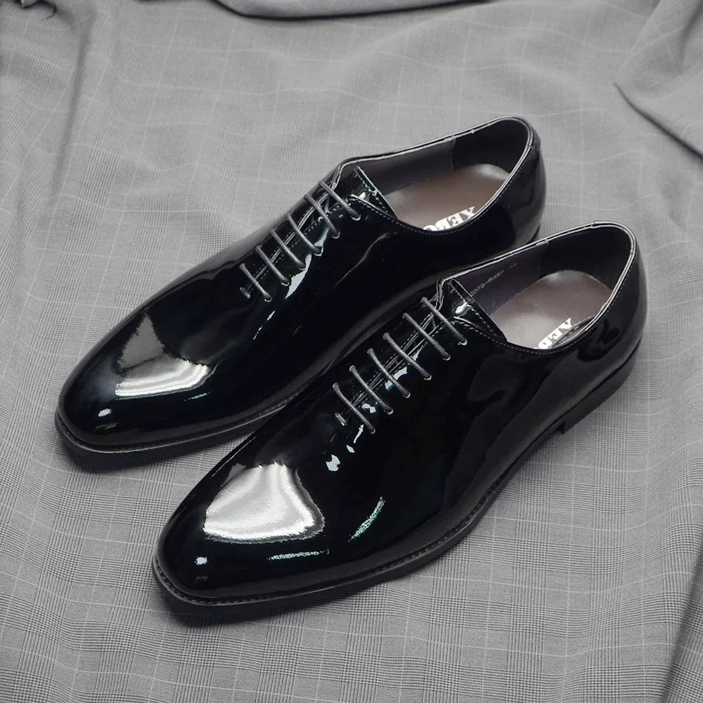 Contrast Lace-Up Smooth Leather Shoes