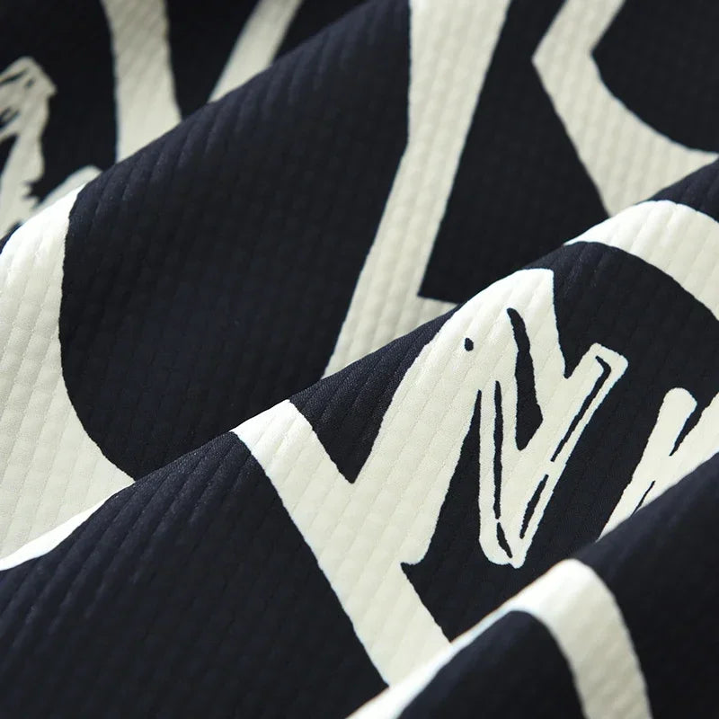 Abstract Line Contrast Letter Printed Shirt