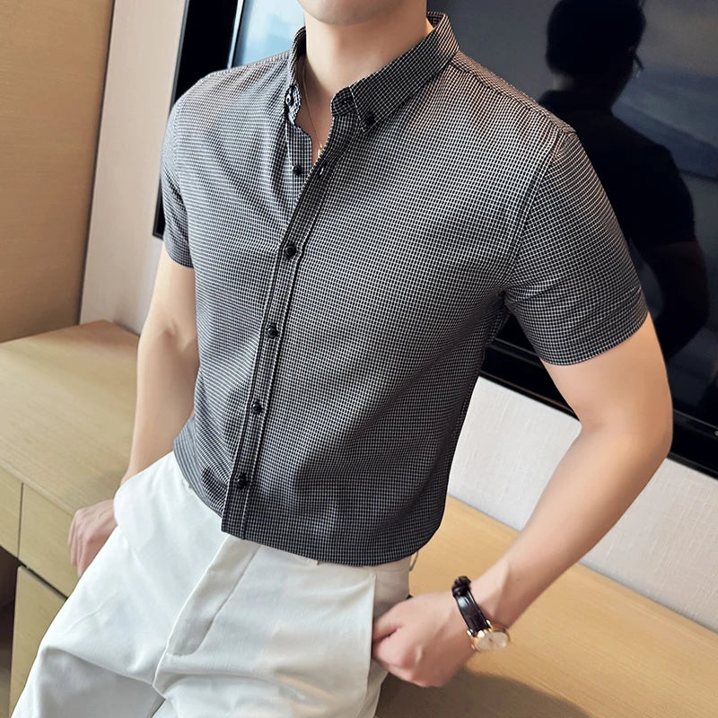 Classic Checkered Short-Sleeved Shirt