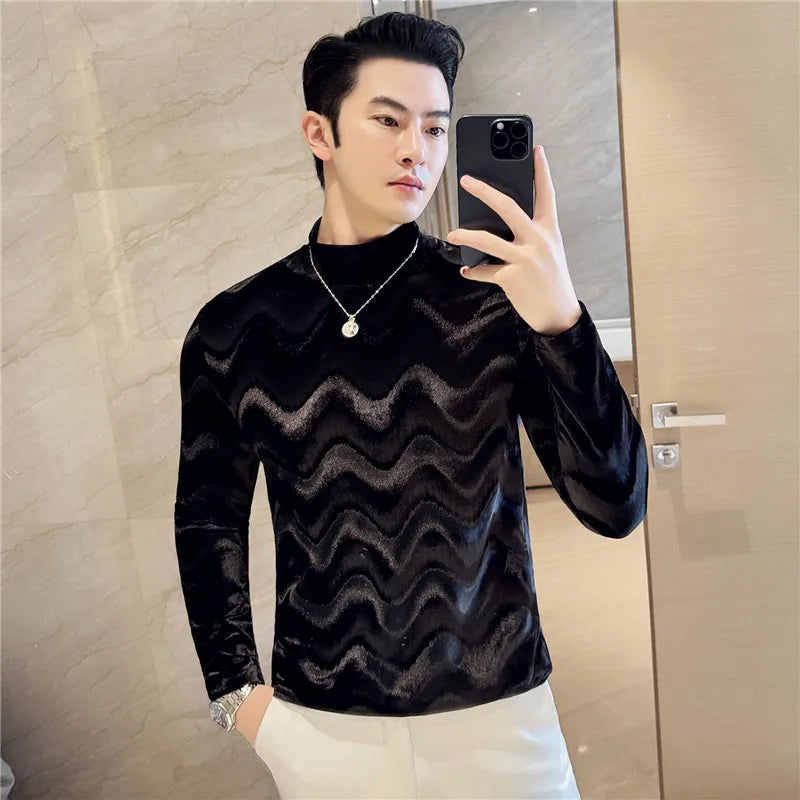 Solid Geometric Wave Velvet Fit T-Shirt