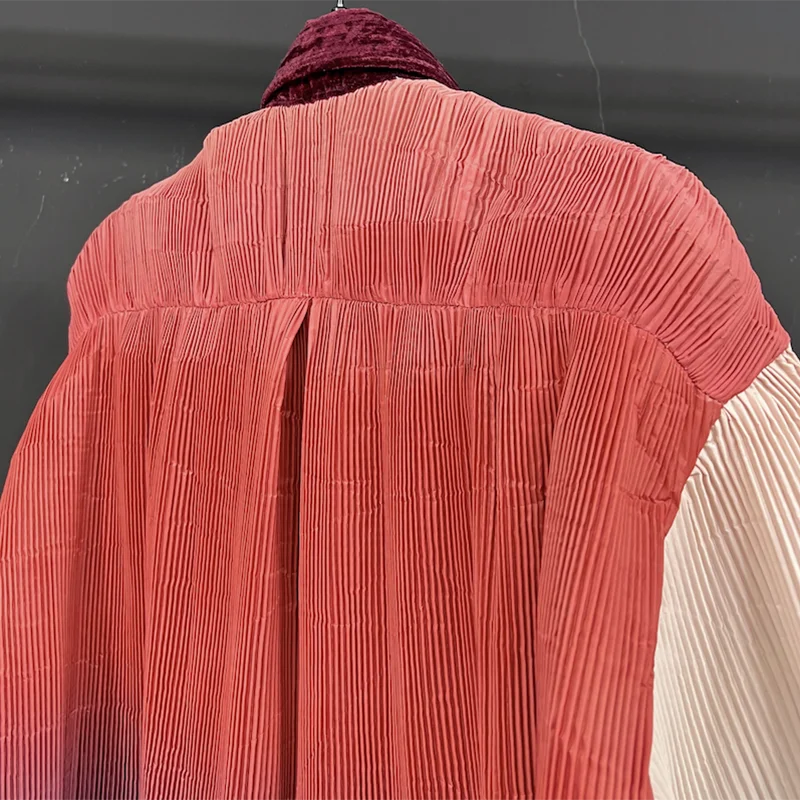 Red Gradient Color Breathable Pleated Shirt