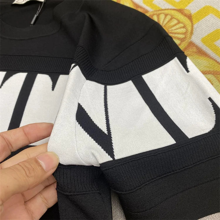 Contrast Color Splicing Jacquard O-Neck T-Shirt