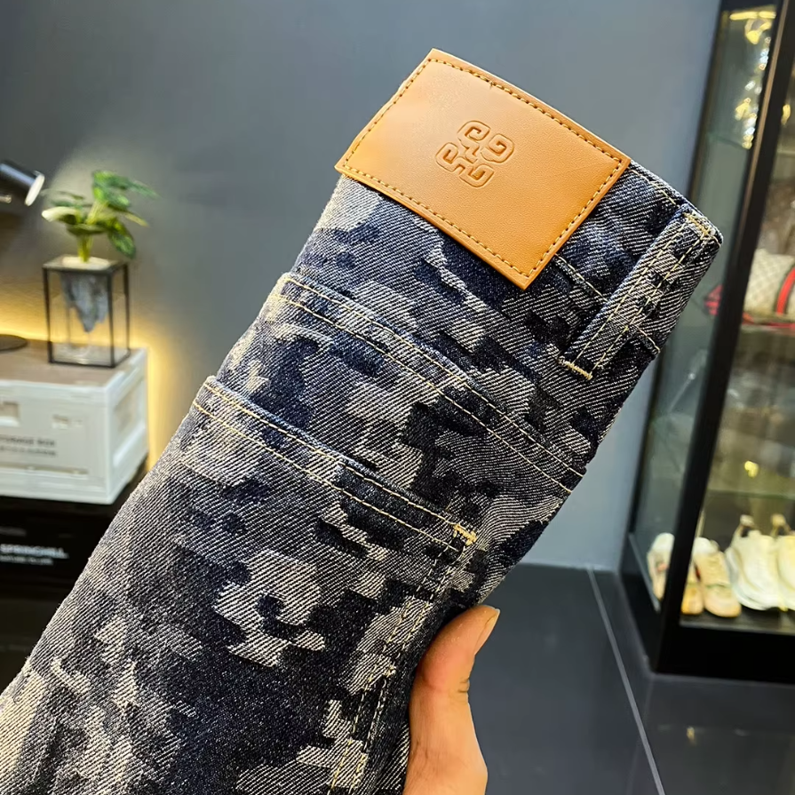 Retro Printed Straight Fit Jeans