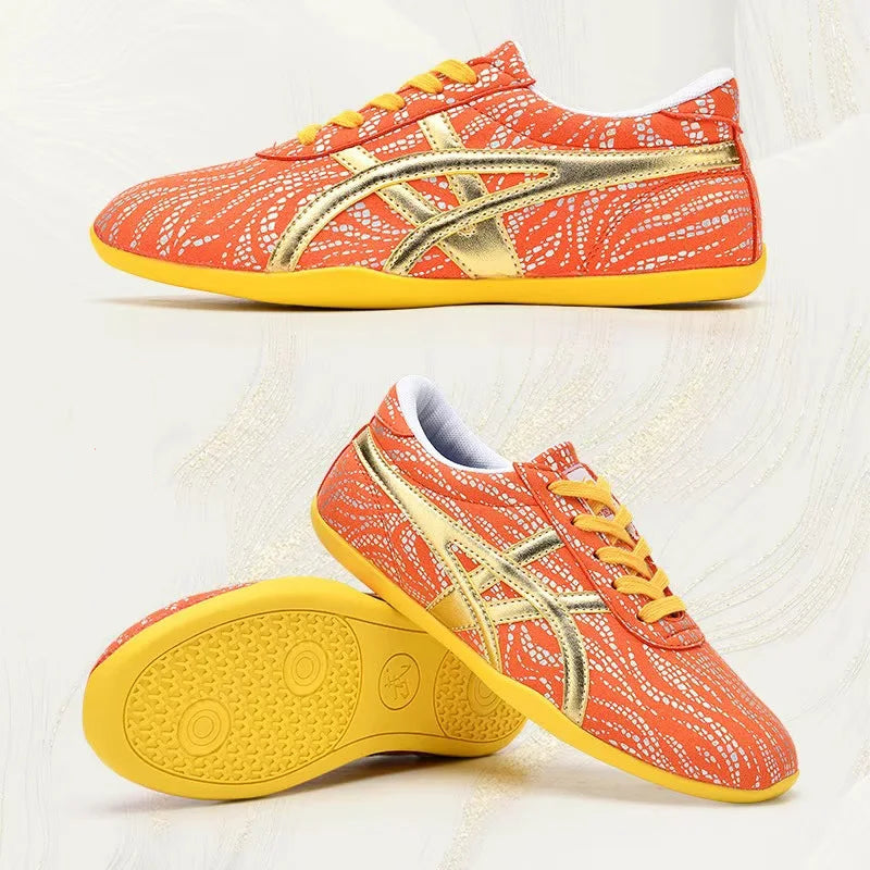 Retro Lace Pattern Sport Sneakers