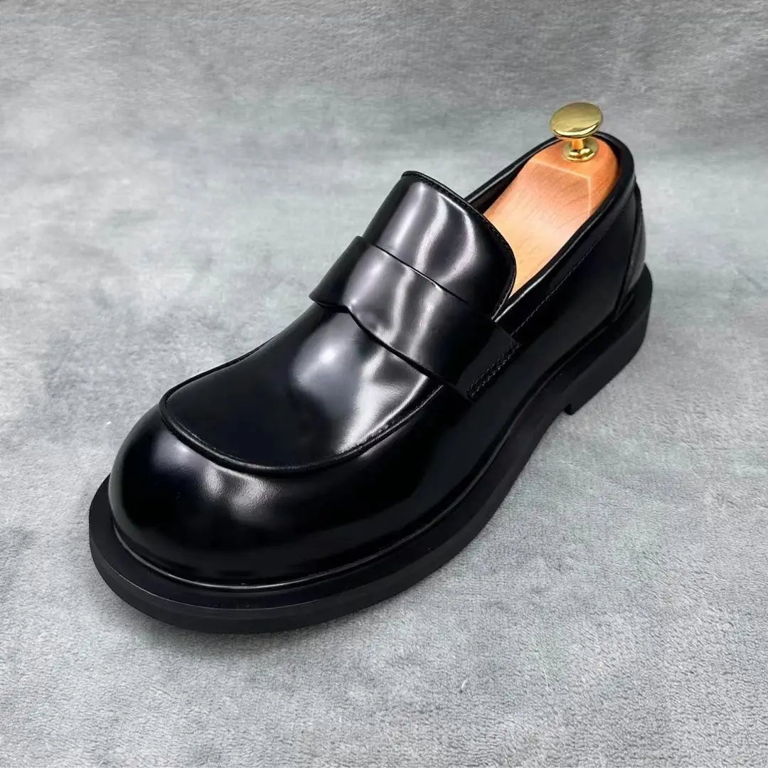 Solid Shiny Leather Round Toe Loafers