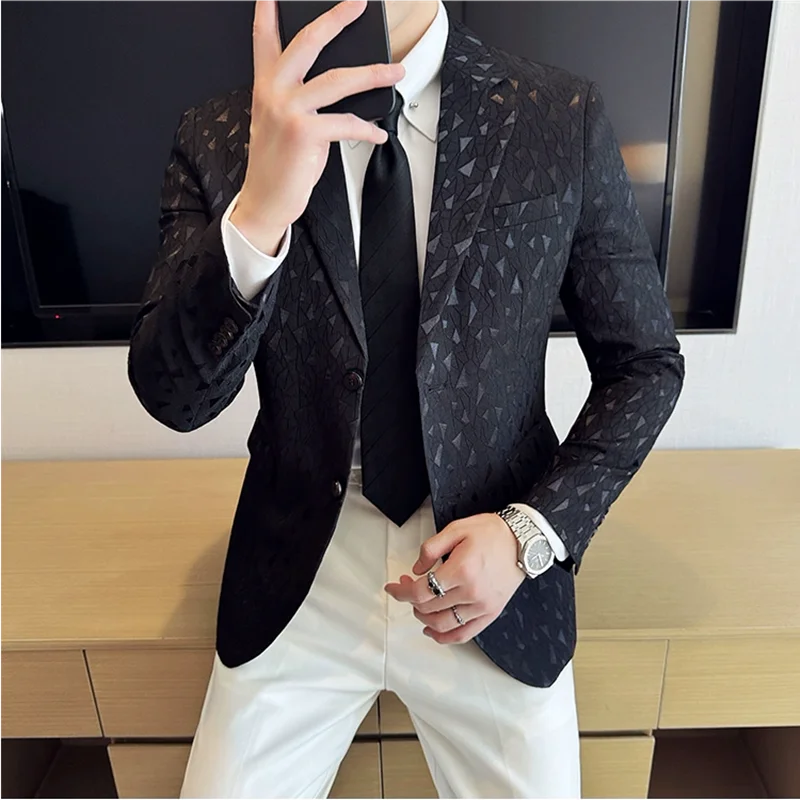 Geometric Solid Jacquard Fit Blazer