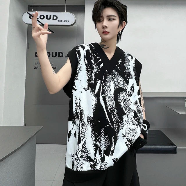 Abstract Pattern V-neck Loose Tank Top