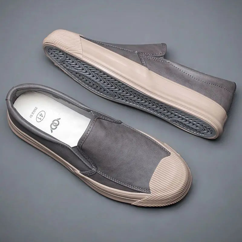 Round-Toe Solid Men's Flat Sneakers