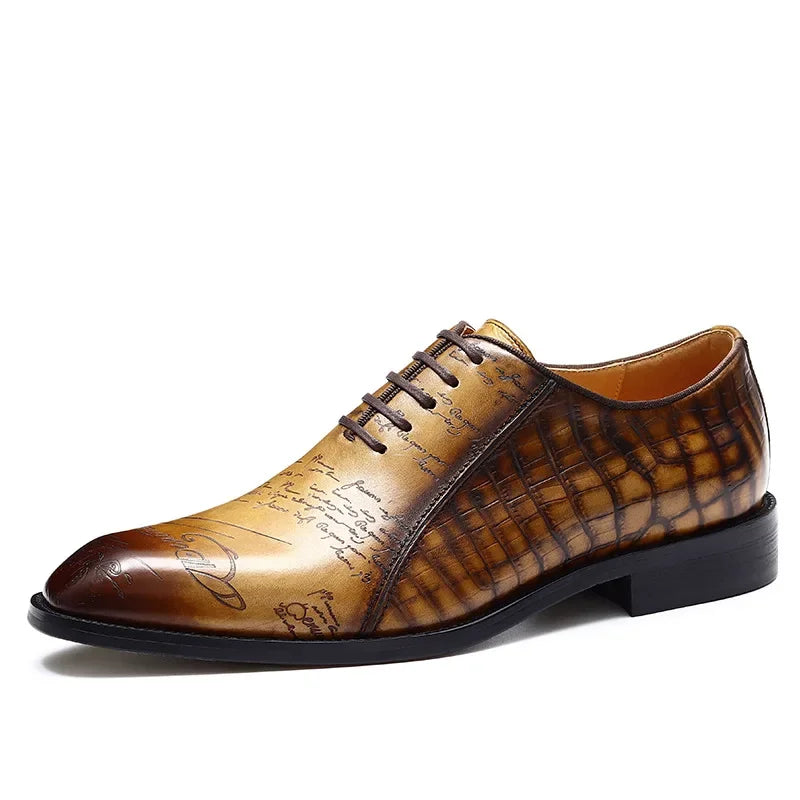 Vintage Letter Graving Pattern Men's Shoes