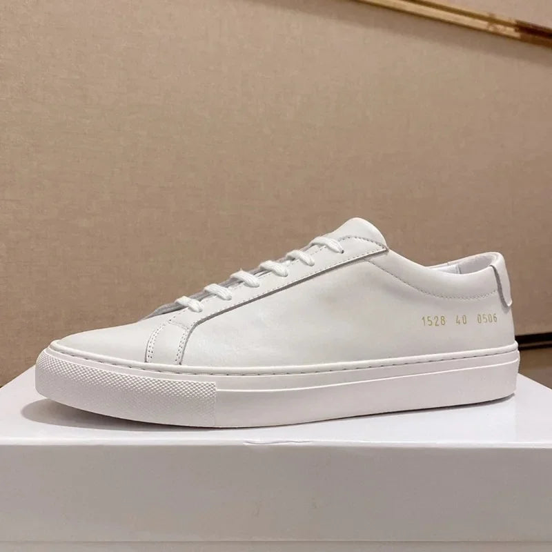 Low-Top Round Toe Skate Sneakers