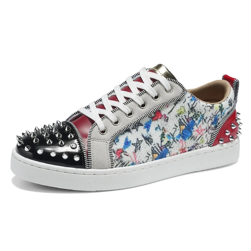Printed Pattern Rivet Decor Men's Sneakers