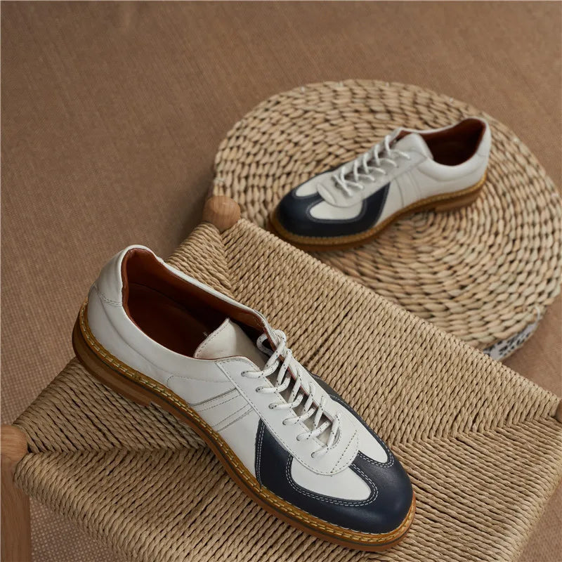 Casual Lightweight Leather Sneakers