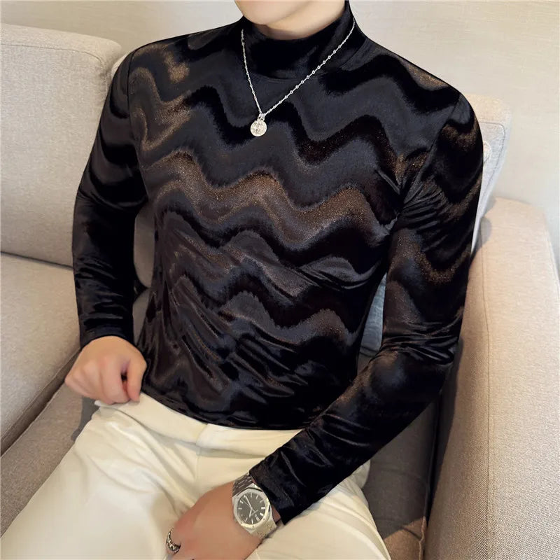 Solid Geometric Wave Velvet Fit T-Shirt