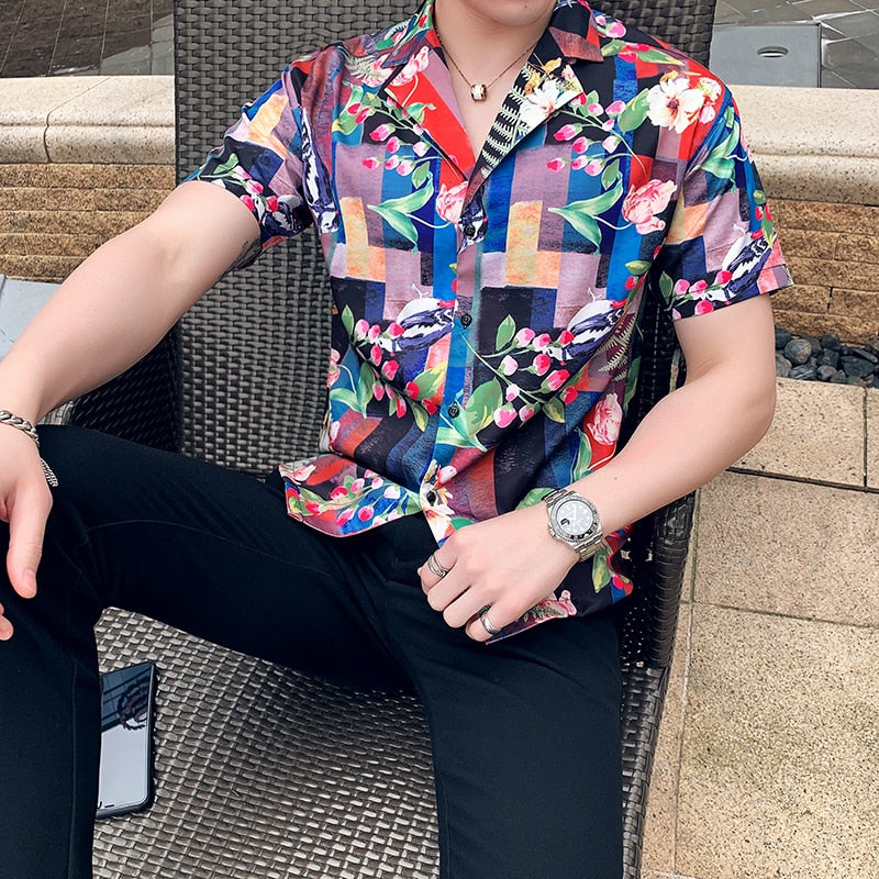 Flower in Plaid Brick Pattern Print Chemises à manches courtes pour hommes