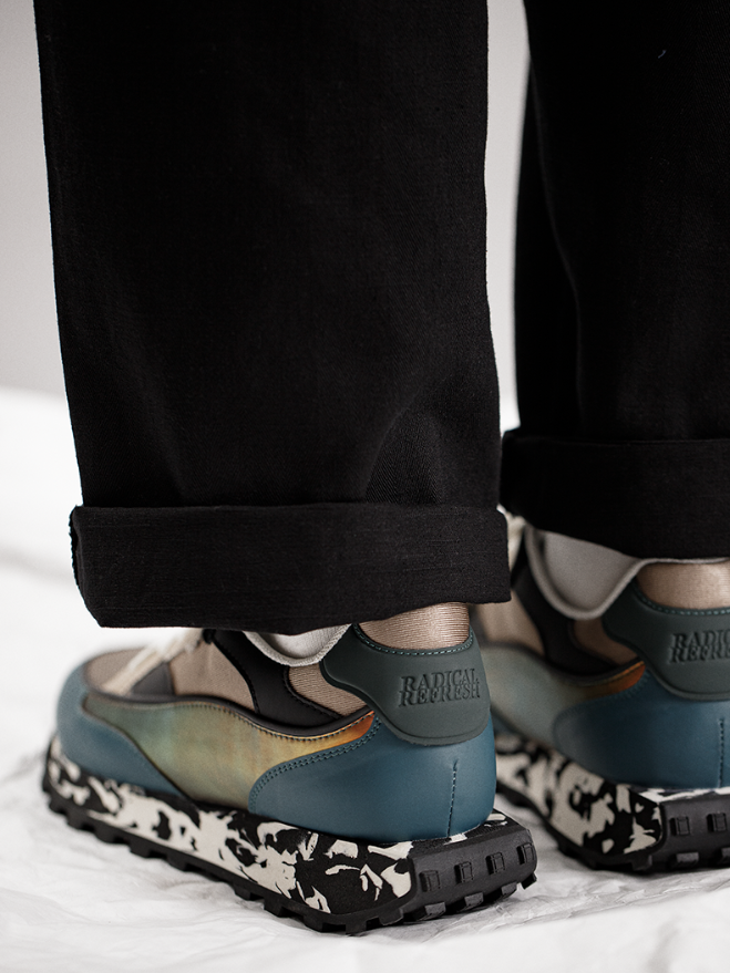 Zapatillas bajas estilo mármol azul atardecer