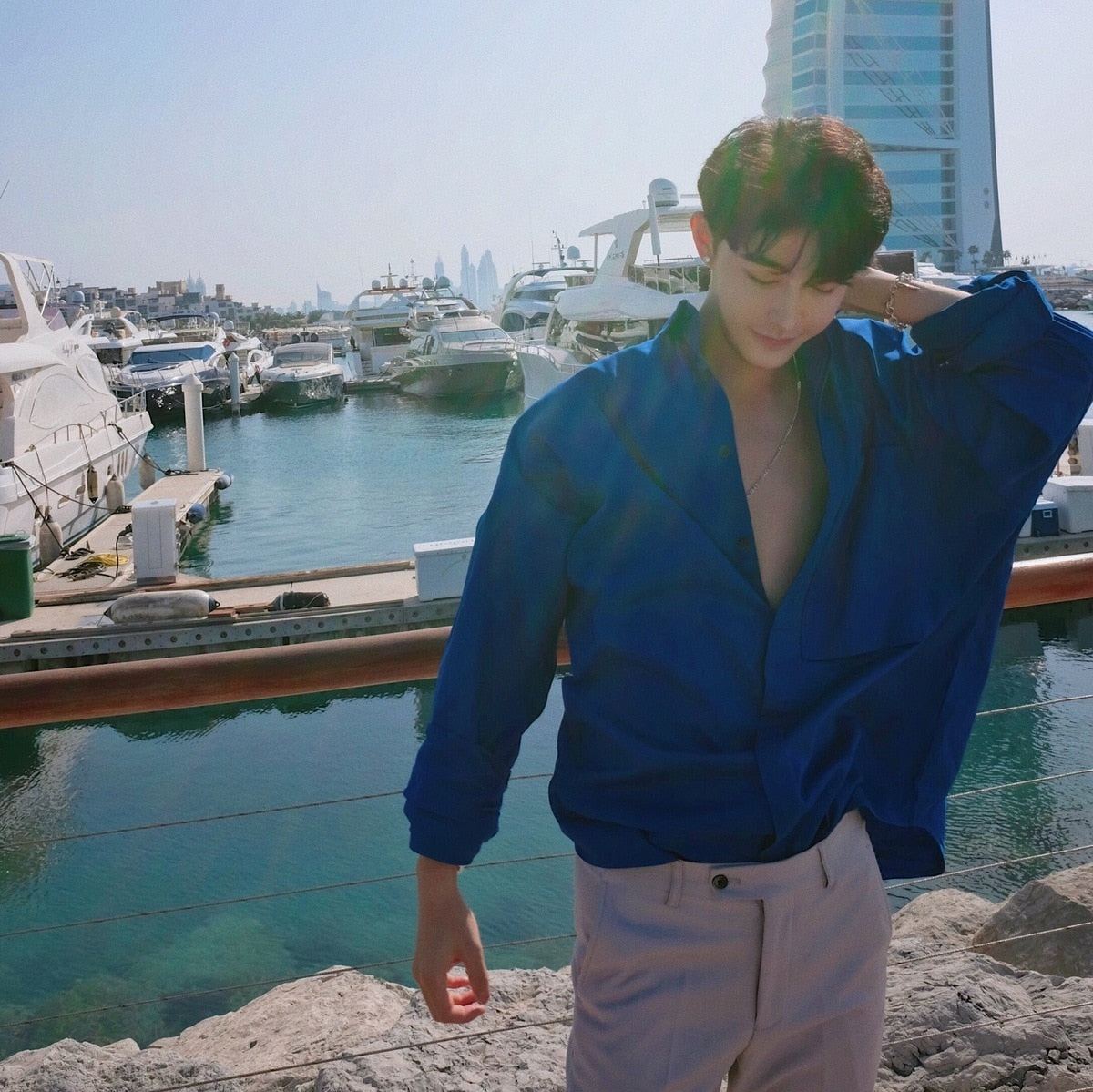 Chemises pour hommes de style lâche à manches longues bleues classiques coréennes