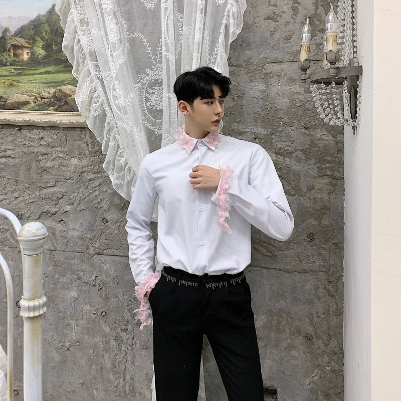 Chemises pour hommes à manches longues blanches avec fleurs roses printanières