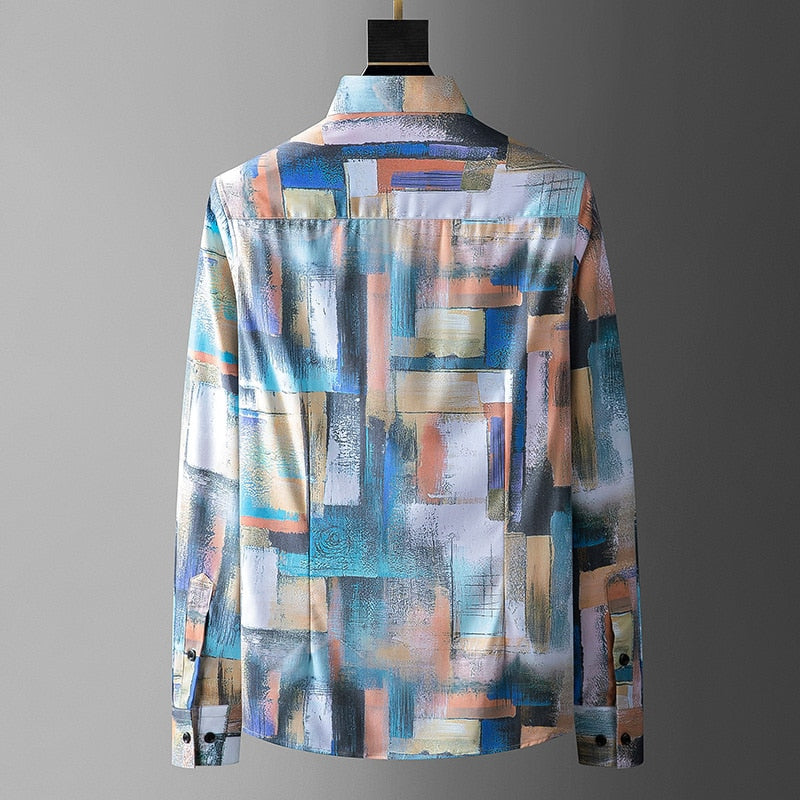 Camisa estampada con pinceladas de colores irregulares