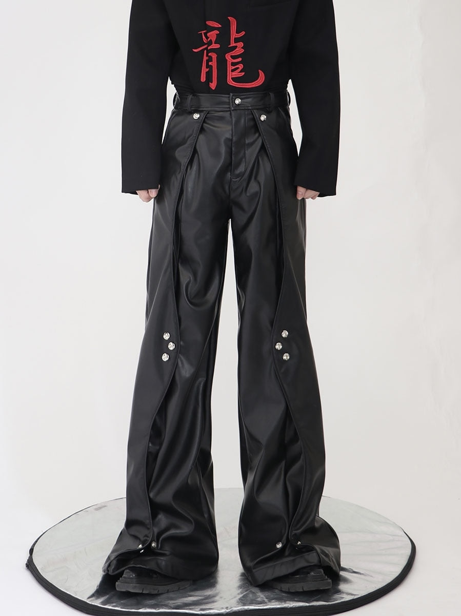 Pantalon large à trois boutons