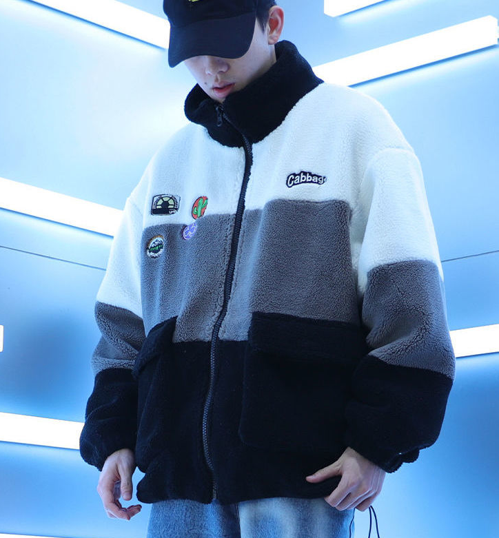 Chaqueta de patchwork a contraste de felpa de cordero