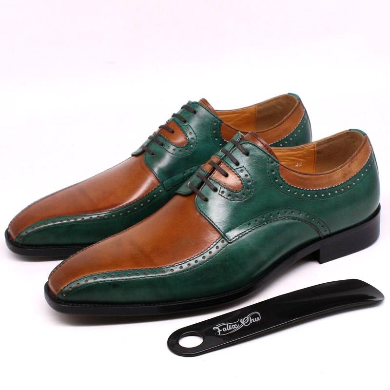 Chaussures brogue italiennes en cuir vert et camel faites à la main