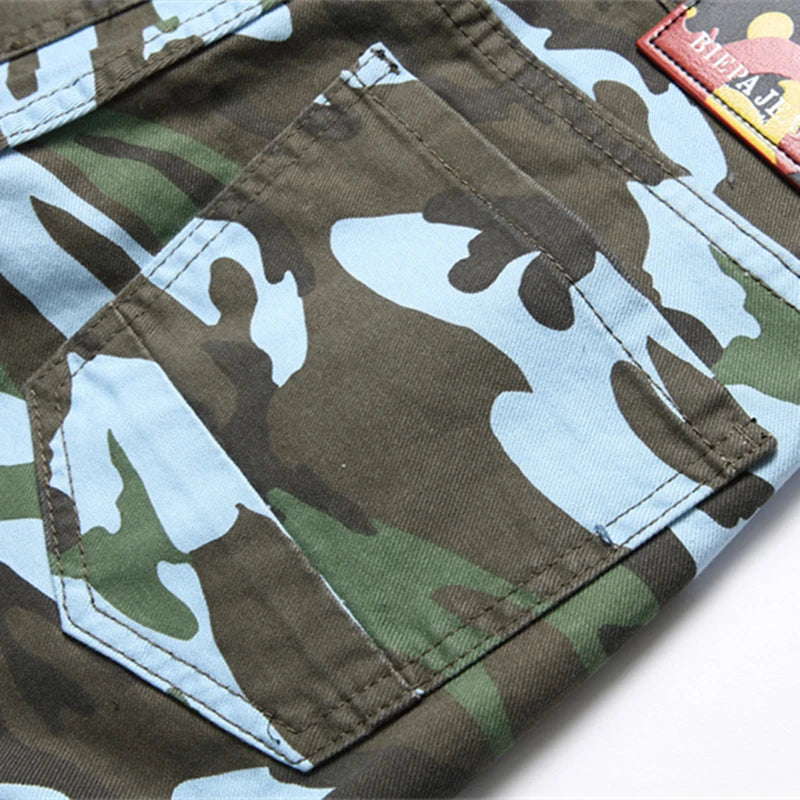 Multi-Pocket Camouflage Color Print Jeans