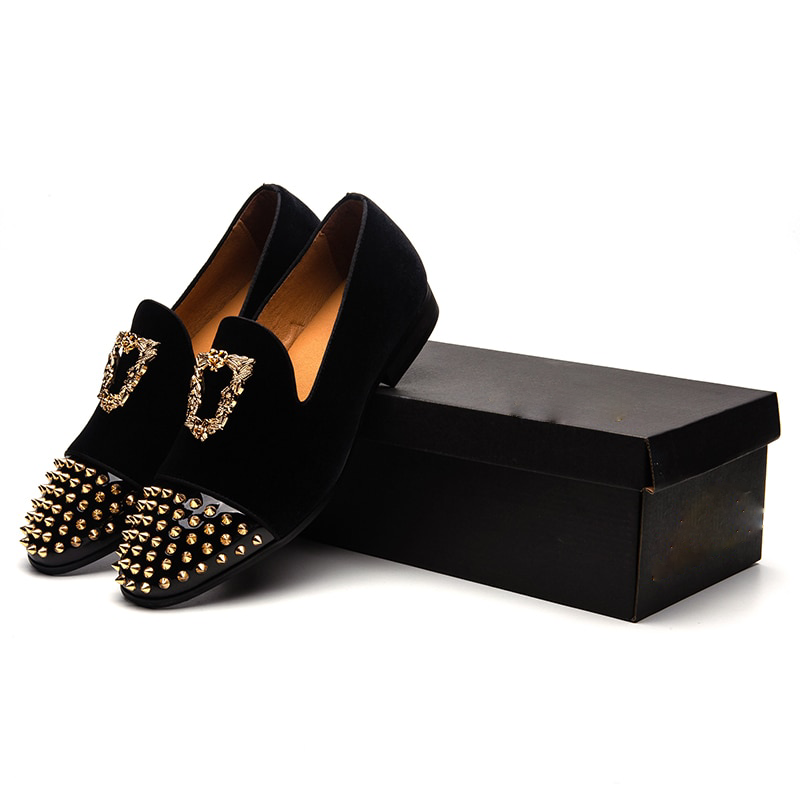 Mocasines con remaches en el dedo del pie con adorno de metal, estilo casual, sin cordones, para hombres