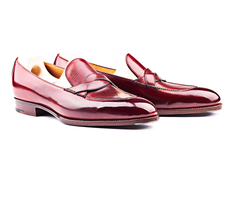 Solid Shine Spine Deco Shoes