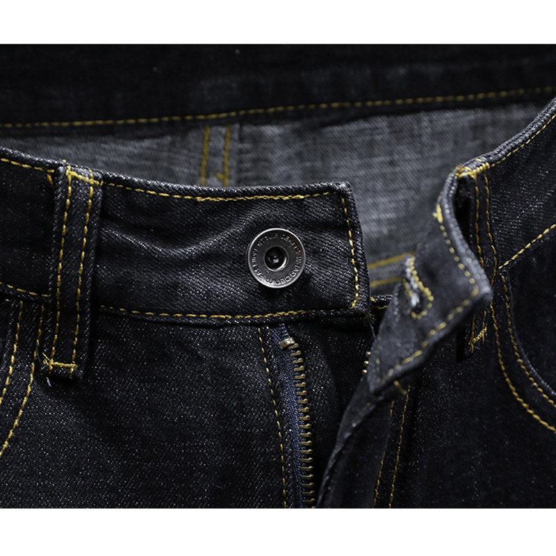 Jean foncé pour homme avec broderie de fantômes japonais