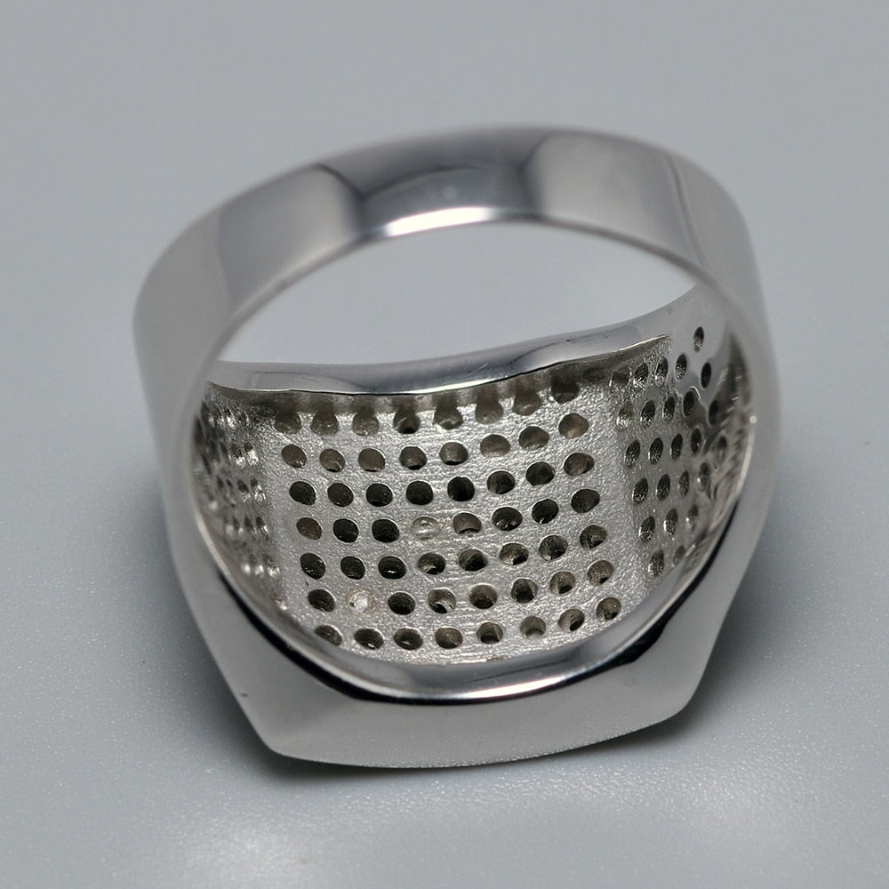 Bagues noires ornées de petits points d'onyx