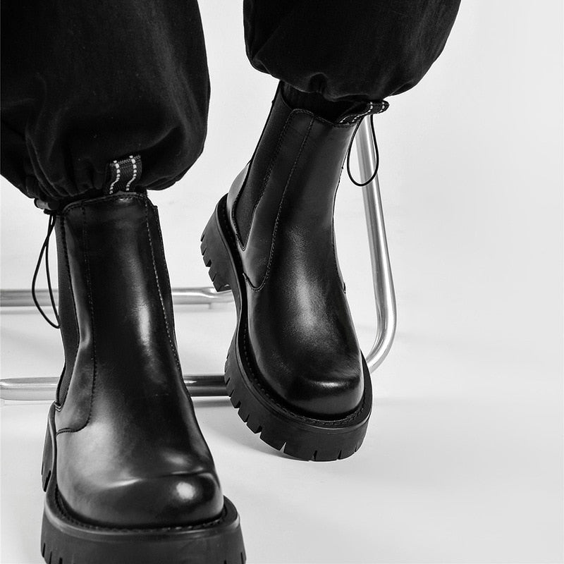 Bottines Chelsea en cuir fendu foncé