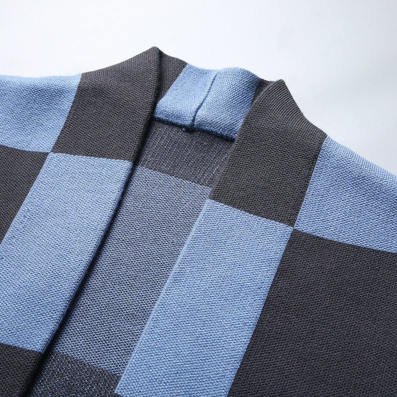 Cárdigan de punto con patrón a cuadros de estilo británico