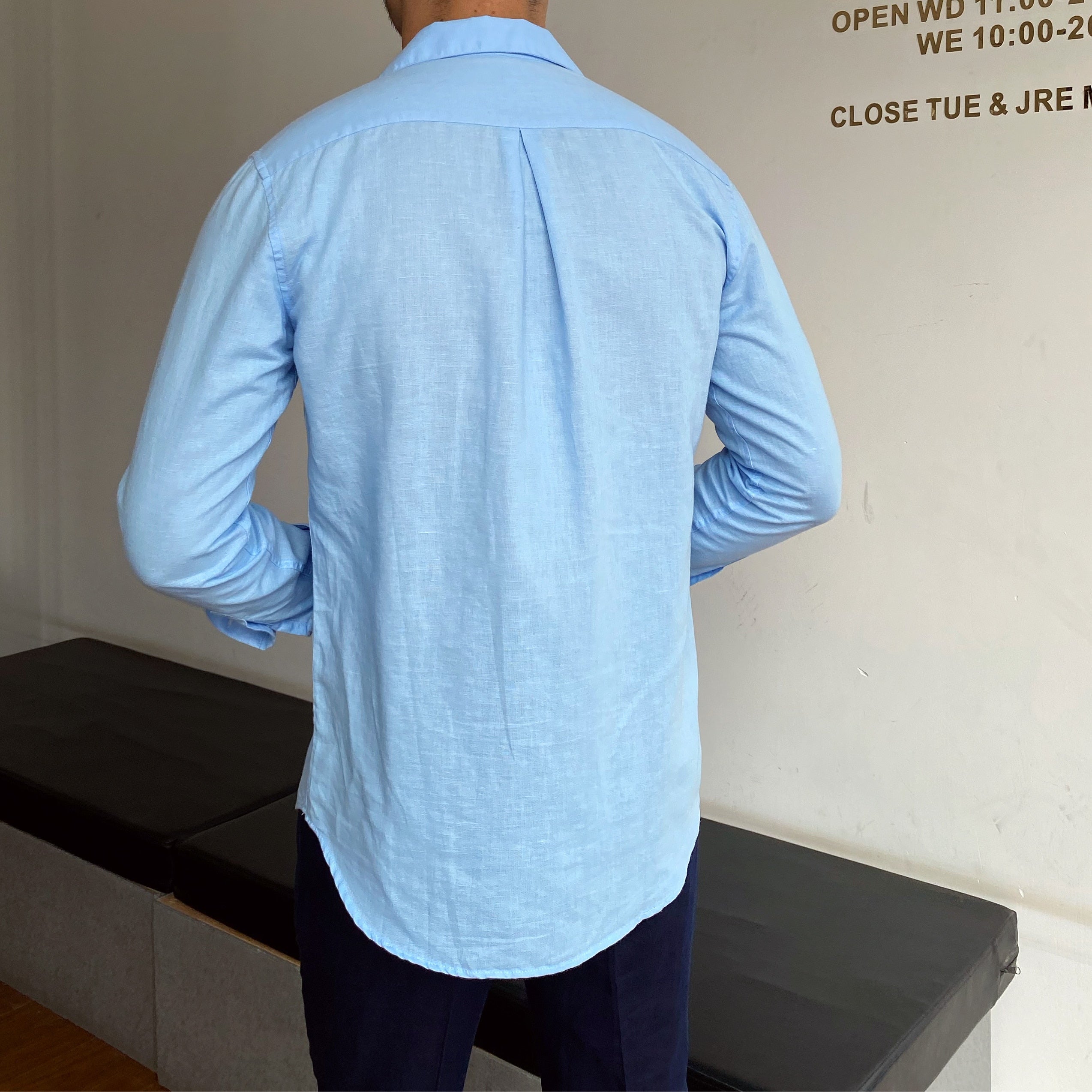 Camisa de estilo británico de negocios de color liso