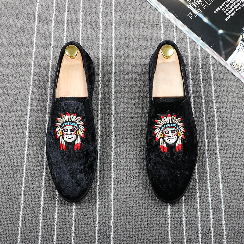 Indian Head Embroidery Men Velvet Loafers Shoes