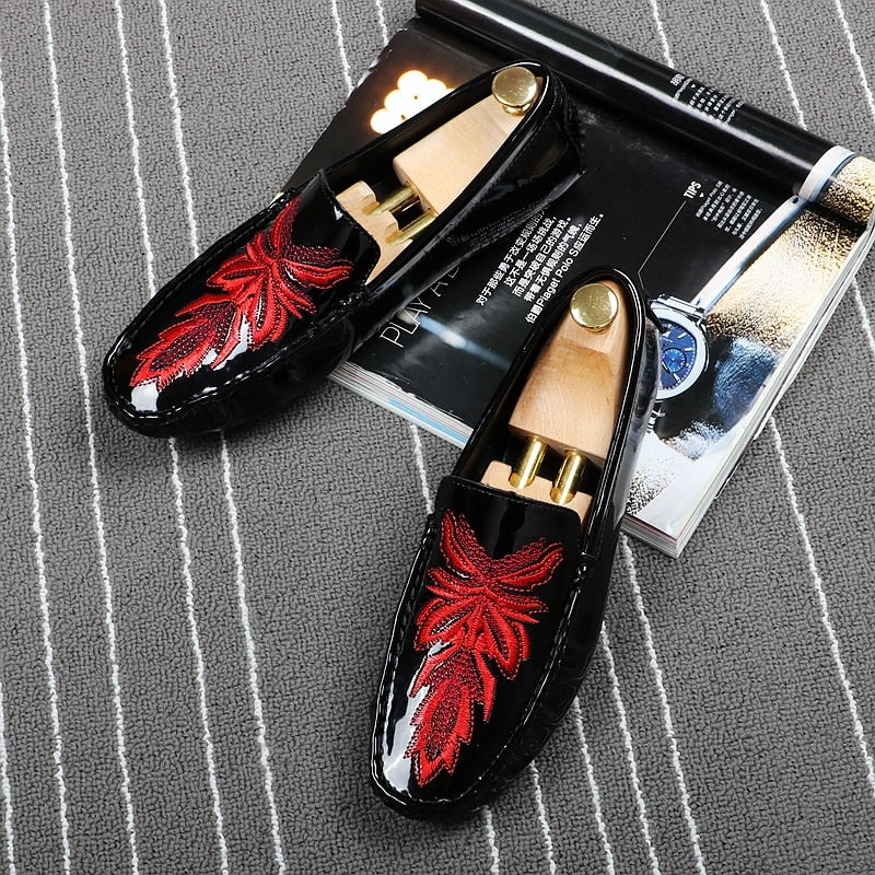 Zapatos de hombre con diseño de pulgas y bordado casual