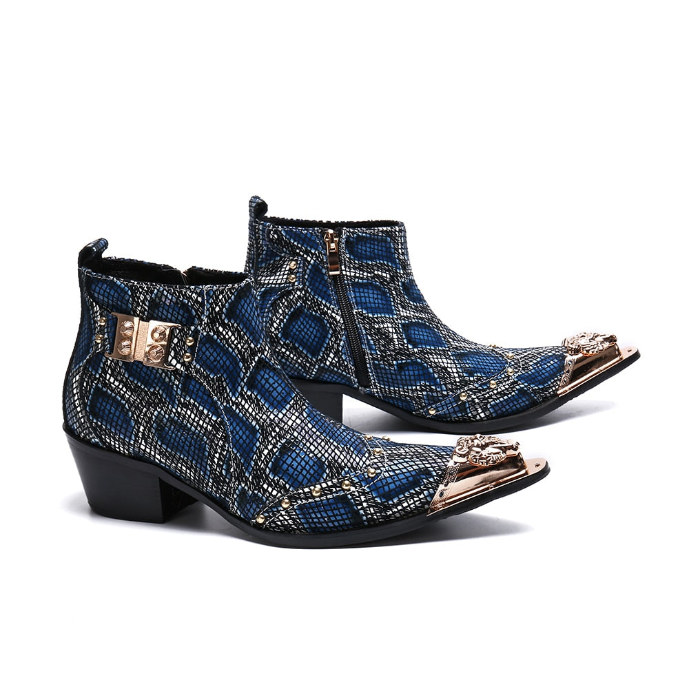 Botas de hombre con punta de metal y estampado de serpiente con hebillas