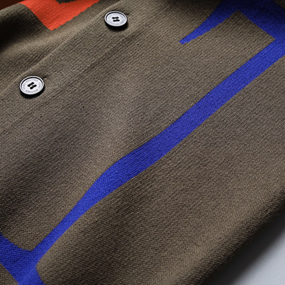 Letter Print Decorated V-Neck Sweater