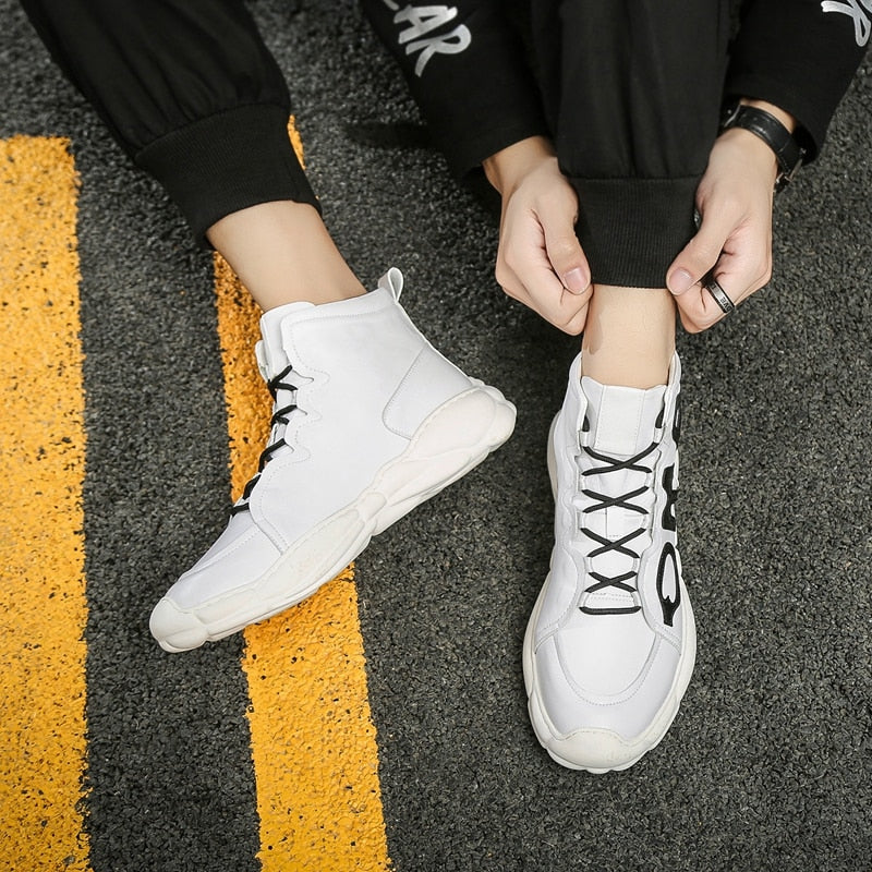 Thick Sole High Top With Letter Patch Style Men Sneaker