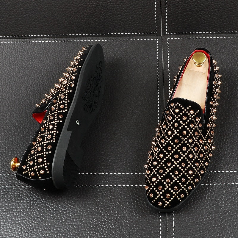 Black Luxury Plaid Rivets Pointed Toe Style Men Shoes