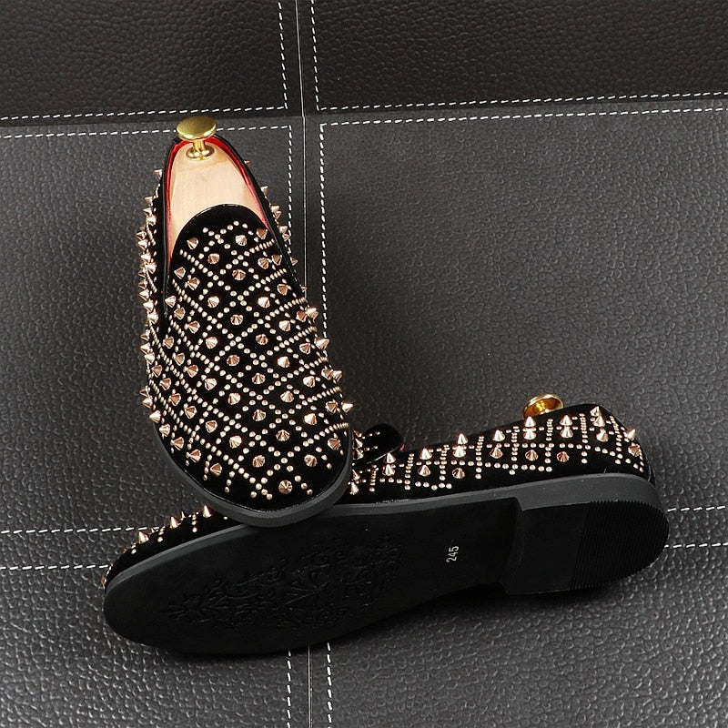 Black Luxury Plaid Rivets Pointed Toe Style Men Shoes